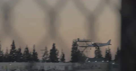 Single engine plane landing Stock Footage 40751082