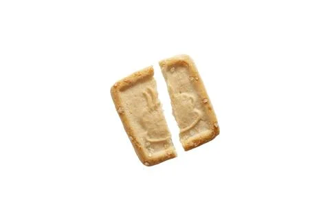 Single isolated broken biscuit in white background Stock-Fotos