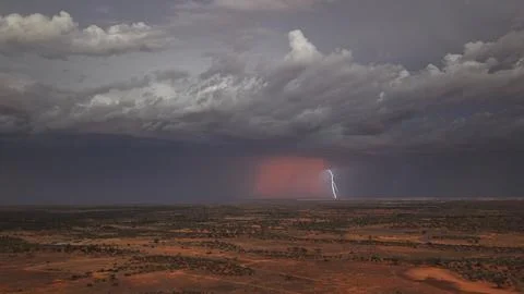 Single Lightning Strike with Glow Foto stock