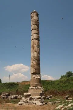 The single remaining pillar of the famous Temple of Artemis in Selcuk, near E Stock Photos