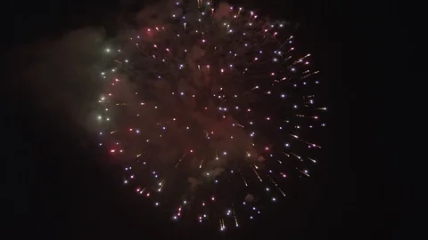 Single Slow-Motion Firework Blast Vídeo Stock 110712729