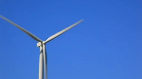 Single turbine in sky Stockbeeldmateriaal 865940