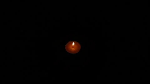 A Single Votive Tea Candle Burning Flames Flickering Vídeo Stock 207546304