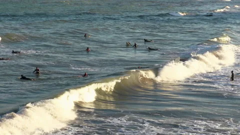 Single Wave Crashing Slow Motion 動画素材 196896869