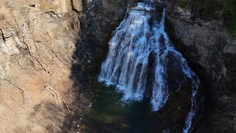 Singular Arrangement - Delphi Falls - Central New York 库存照片
