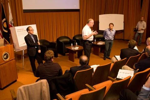 Singularity University First Meeting with Ames Center Director Pete Worden... Foto stock
