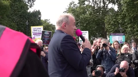 Sir Ed Davey sends warning to Government at SEND rally  Video stock 317098414