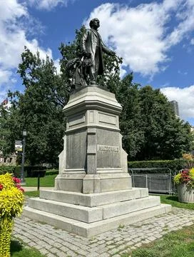 Sir John Macdonald Statue 库存照片