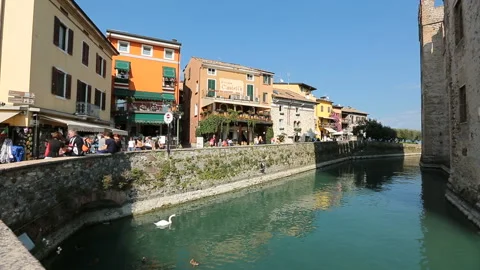Sirmione view from bridge 스톡 동영상 86700282