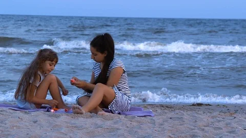 Sisters on the beach mold from plasticine Stock Footage 112434530