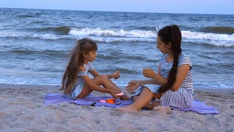 Sisters on the beach mold from plasticine Stock Footage 112440783