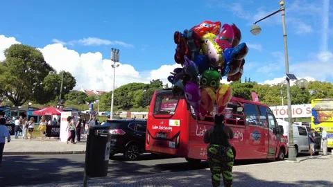 Siteseeing buses sit idle in Lisbon 库存影片 159763755