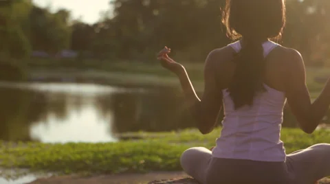 Sitting black woman doing yoga, Stock Video