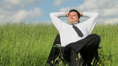 Sitting businessman 스톡 동영상 733238