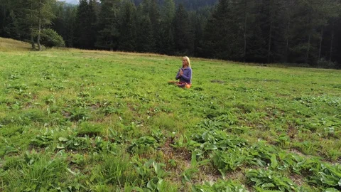Sitting meditation Stock Footage 125589807