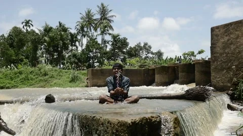 Sitting in water like crazy Stock Footage 59824631