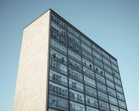 Sixties Brutalist Tower Block Building Stock-Fotos