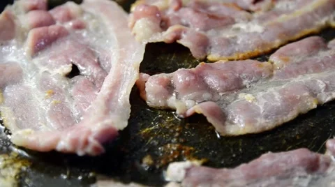 Sizzling Bacon Stock-Footage 54109577