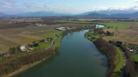 Skagit River Valley in Mt. Vernon, Washington. Stock Footage 151607331