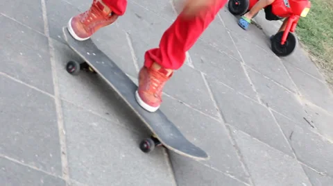 Skateboard 01 Vidéo 27279946