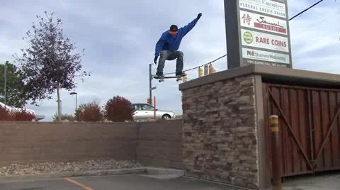 Skateboard Fall11 Video stock 11407720