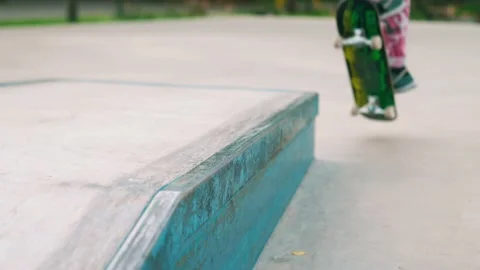 Skateboard Stock-Footage 205376894