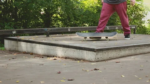 Skateboard trick fail. Vídeo Stock 54597779