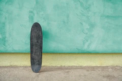 Skateboard on a wall Stockfoto's