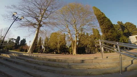 Skateboarder accelerates and performs the trick Video stock 93919463