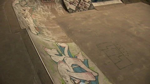 Skateboarder doing a blunt reverse Video stock 509399