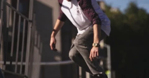 Skateboarder making tricks Stock Footage 62657460