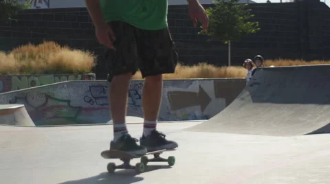 Skateboarder in the park Video stock 53278736