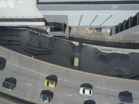 Skateboarding Drone 4K Vídeo Stock 74463631