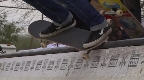 Skateboarding halfpipe grind Stock Footage 51027486