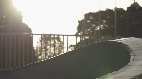 Skateboarding Slow Motion Stockbeeldmateriaal 74440098
