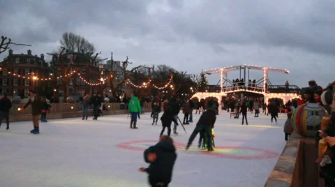 Skating in Amsterdam Video stock 33293920