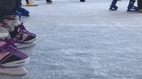 Skating on Artificial Ice Stockbeeldmateriaal 121309183