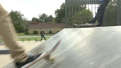 Skating close-up to ramp Stock Footage 78040560