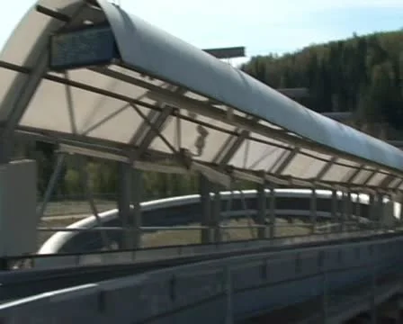 Skeleton track Stockbeeldmateriaal 12424350