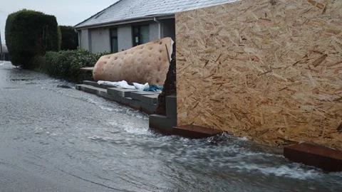 Skewen Flood 動画素材 240191374