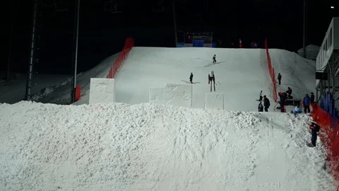 Ski acrobat doing a somersault slowmo Video stock 120525864