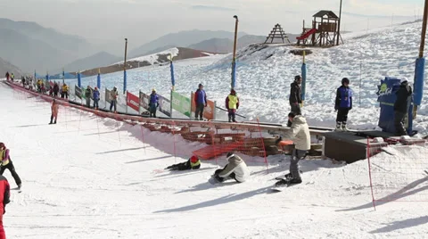 Ski Ramp Magic Carpet timelapse 스톡 동영상 33649019