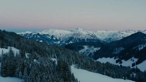 Ski Resort Mountains Covered with Deep Snow Under a Twilight Sky Scene 库存影片 331167371
