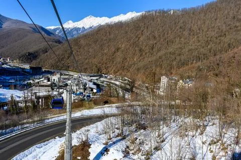 A ski resort with a view of the cable car. Foto stock