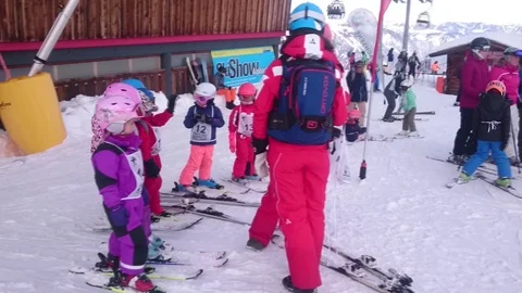 SKI SCHOOL CLASS Stock Footage 121850689