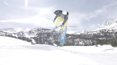 SKI_3JUMPS_IN_A_ROW_.MTS Stock Footage 32301597