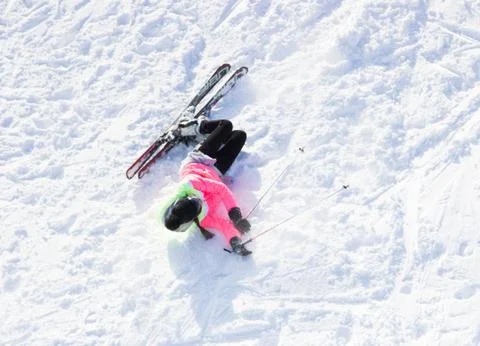 Skier fall Stock-Fotos
