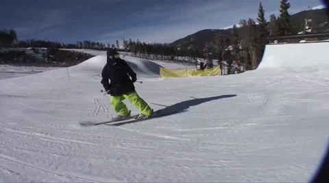 Skier Falls on Rail 스톡 동영상 26661454