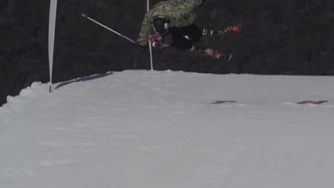 Skiier performs thrice turn. Stock Footage 81882443