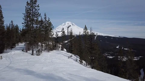 Skiier on the slopes Stock Footage 101860654